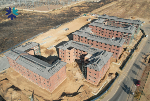Riverside View EXT 33