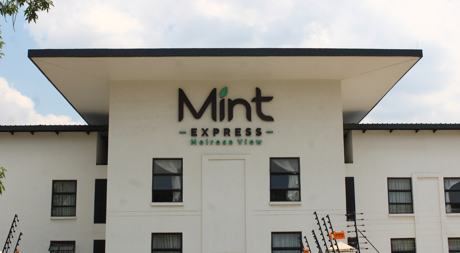 Mint Express Hotel gallery